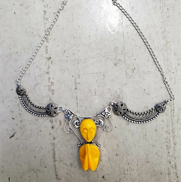 New Yellow Carved Praying Goddess 925 Silver Necklace. - Picture 2 of 10